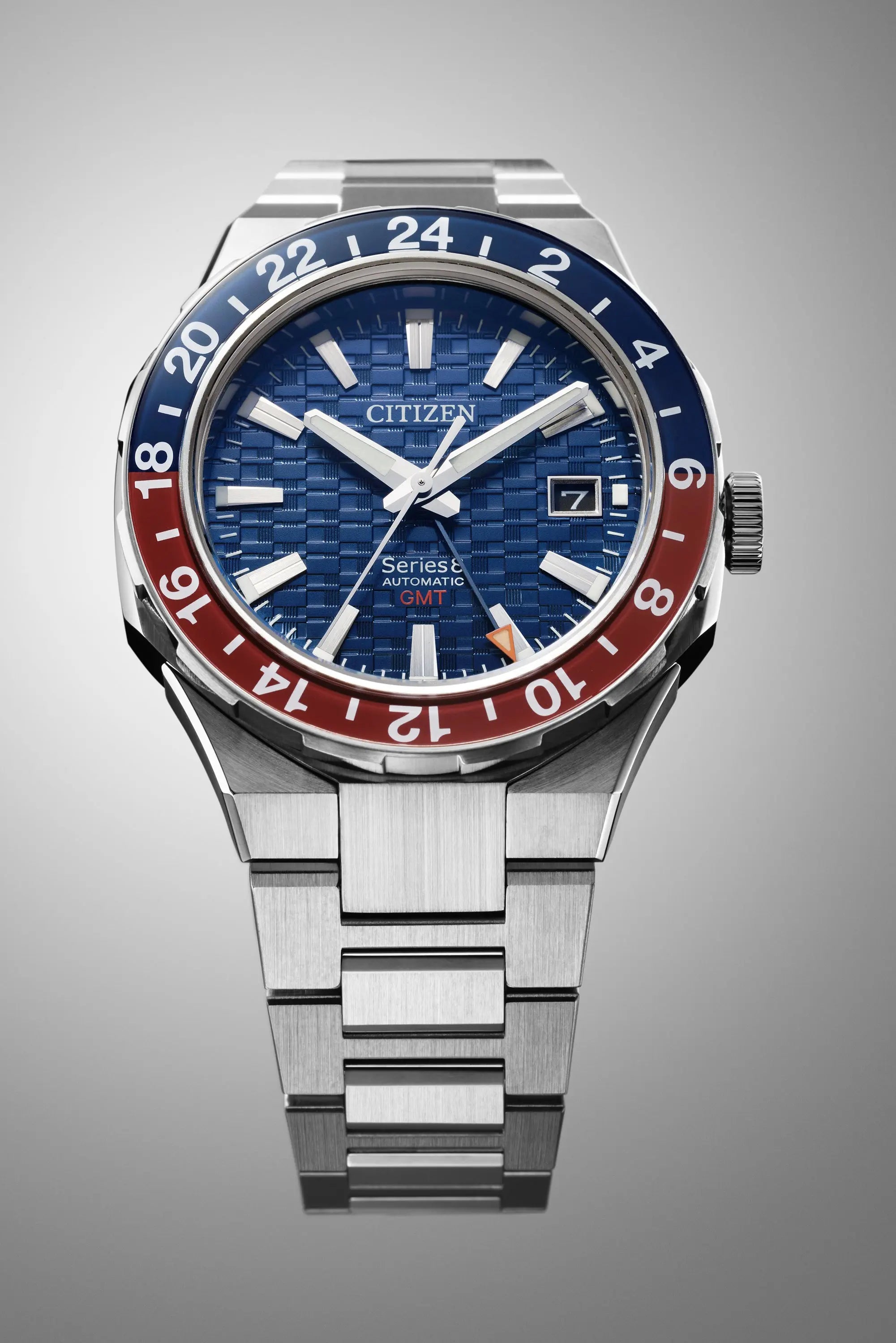 Montre Citizen Série 8 GMT Pepsi Instant-Montre