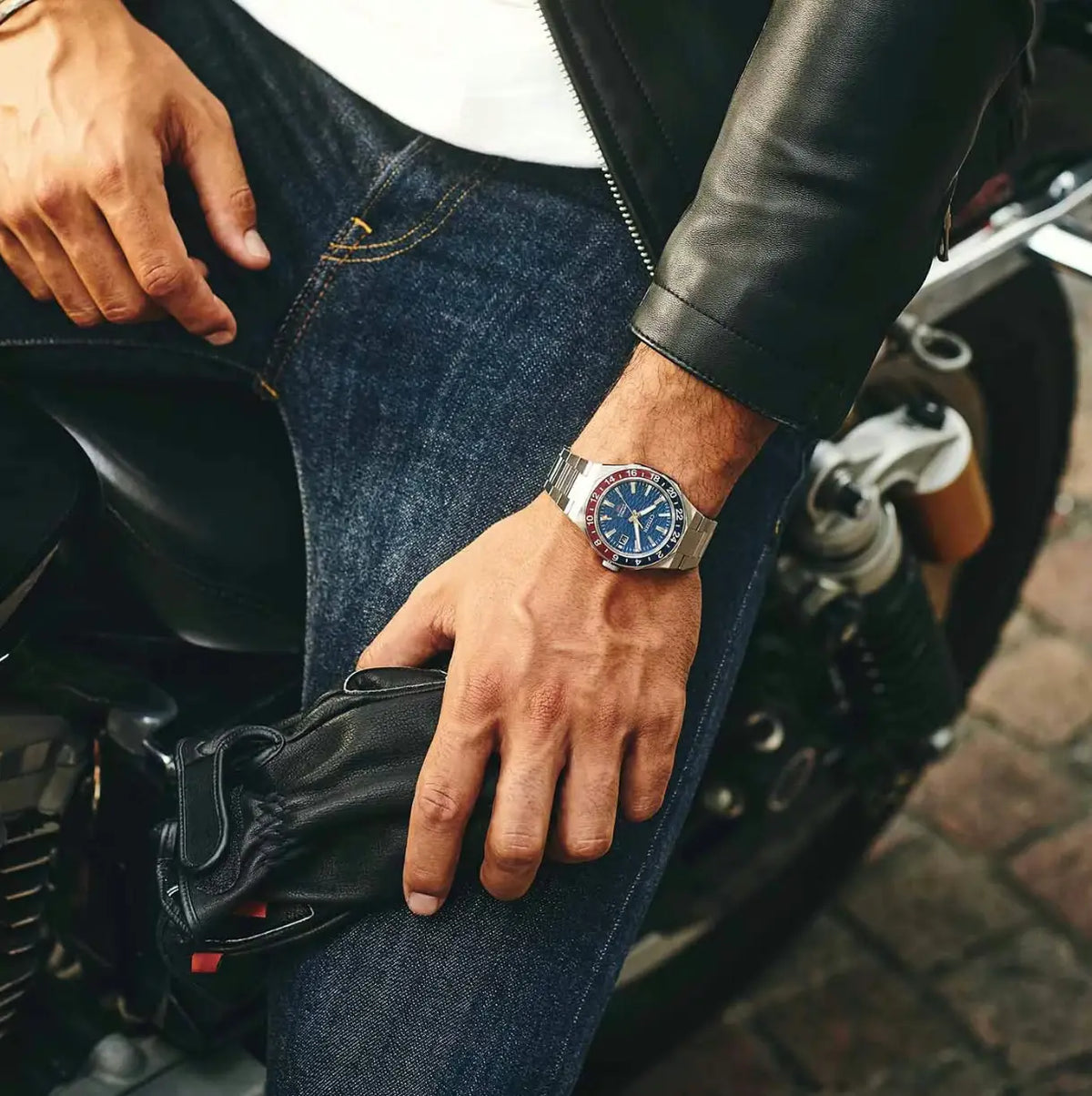 Montre Citizen Série 8 GMT Pepsi NB6030-59L
