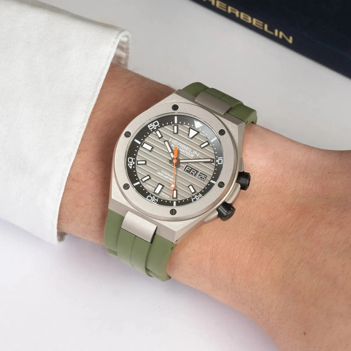 Montre Herbelin Cap Camarat Titane Automatique 1745TITICK